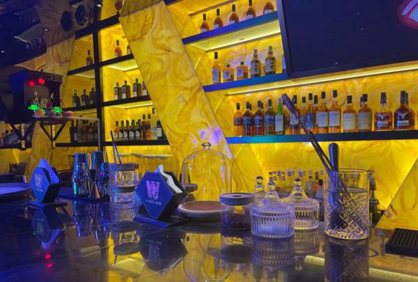 杭州上城区酒吧招聘包厢点歌服务生,上班需要喝酒吗
