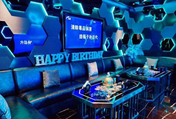 上海生意好的酒吧招聘商务礼仪,怎么能多找一些客源