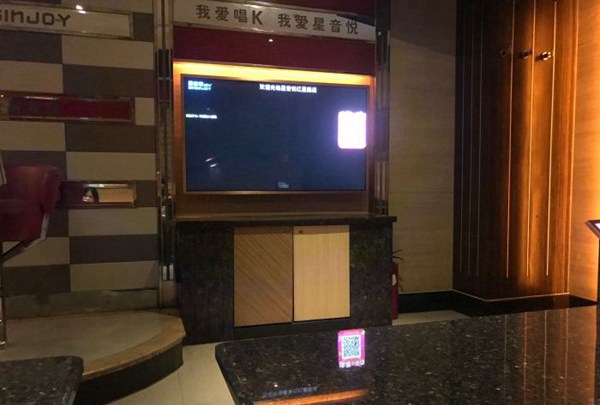 上海新开的酒吧ktv招聘商务经理,(干夜场的女生好不好？)