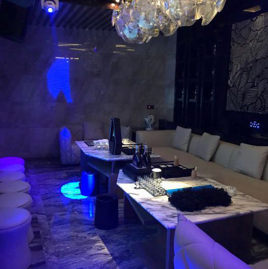杭州中高端酒吧招聘女服务生,是否需要轮班或者加班？
