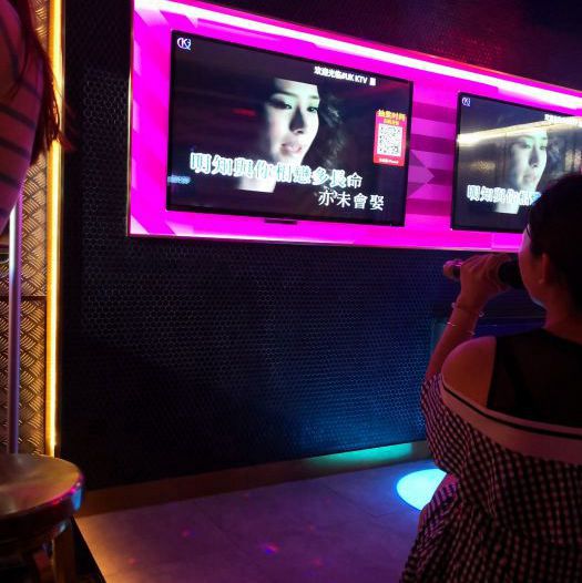 上海哪有酒吧ktv招聘包厢陪唱,工作环境和氛围如何？
