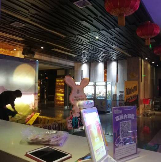 上海哪里酒吧ktv招聘服务员,(去夜场上班要注意什么？)