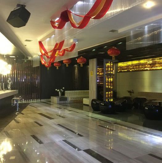 杭州新开的酒吧招聘大客户管家,(女孩去夜场上班好不好？)