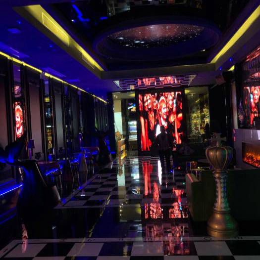 上海浦东新区潍坊新村街道附近酒吧招聘商务礼仪,可以兼职吗？
